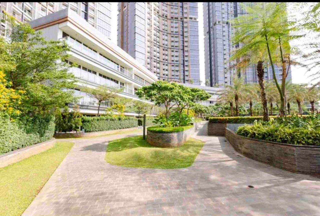 Studio Sea View Apartment At Gold Coast Pik By Mysweethome Джакарта Екстериор снимка
