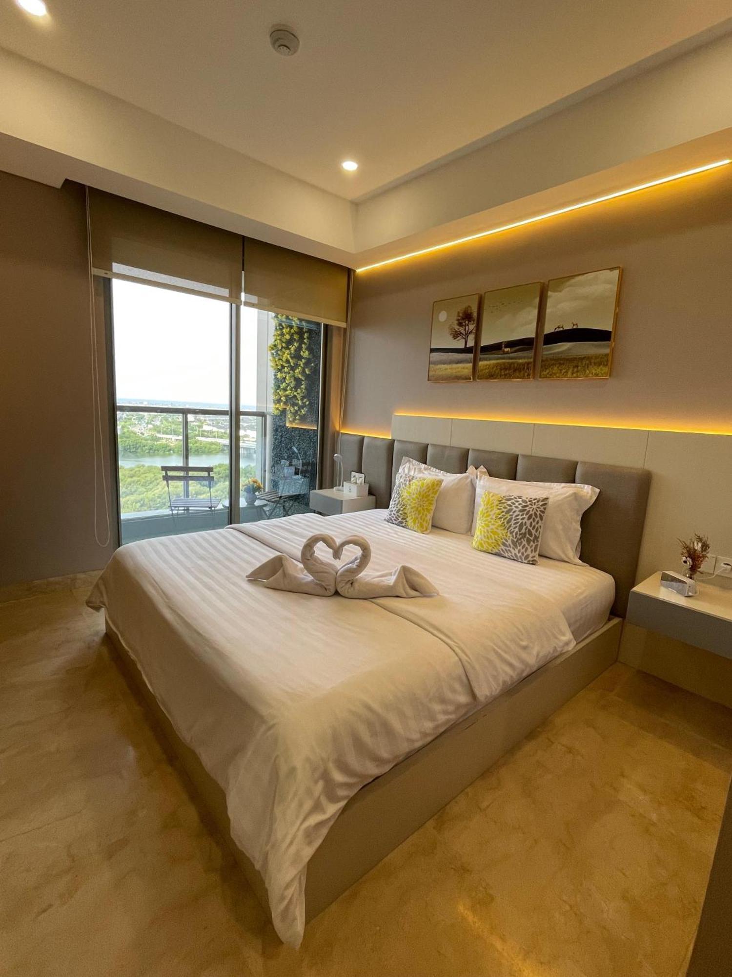 Studio Sea View Apartment At Gold Coast Pik By Mysweethome Джакарта Екстериор снимка