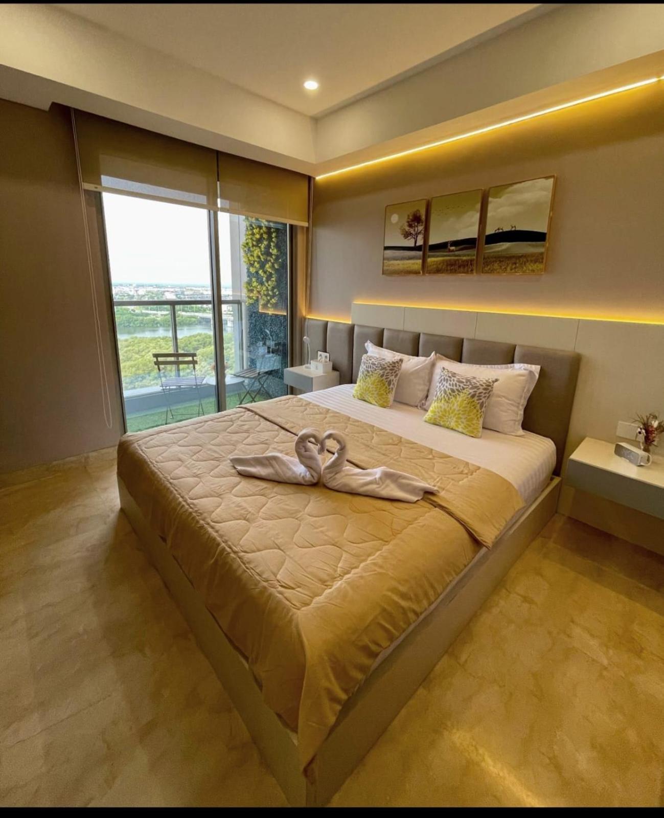 Studio Sea View Apartment At Gold Coast Pik By Mysweethome Джакарта Екстериор снимка